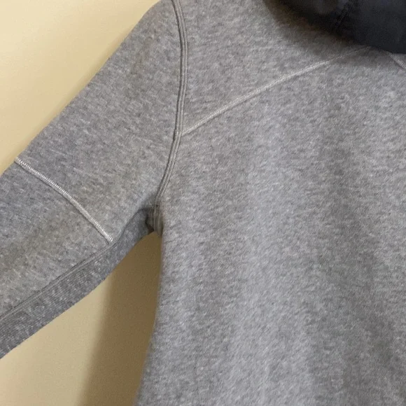 Ivivva by Lululemon Drills and Frills Hoodie - Picture 13 of 13